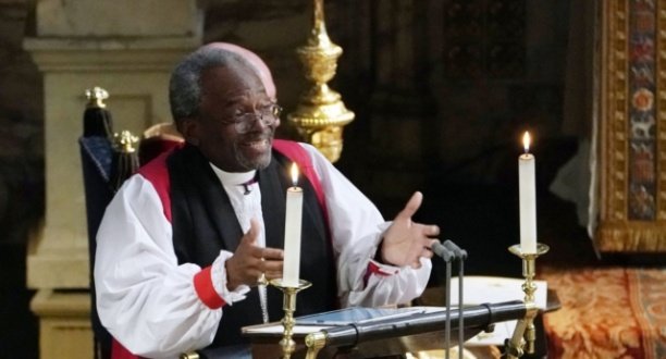 Boda real: el obispo pro-LGBT cita a Martin Luther King y le dice a Royals que “el amor es el camino”